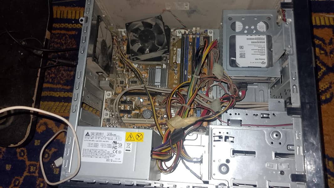 Low gaming computer 11