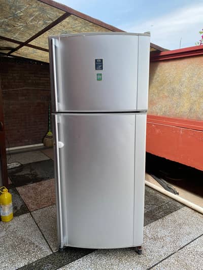 dawlance full size fridge