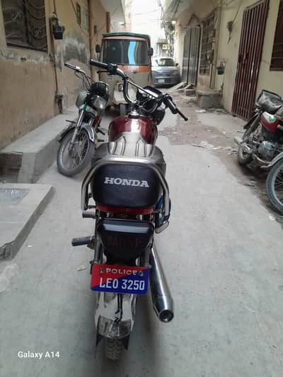 honda CD 70 all ok engines all ok battery lights etx  mujy