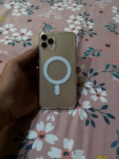 iphone 11 pro max golden color all ok