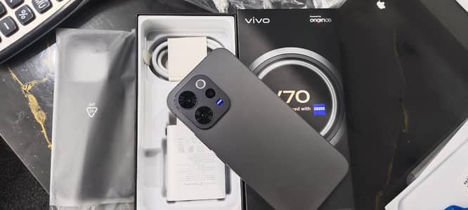 vivo v70 (12/256) box open