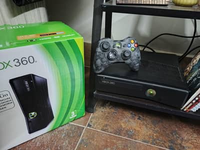 Xbox 360 Slim 500GB Jailbreak 50+ Games Installed