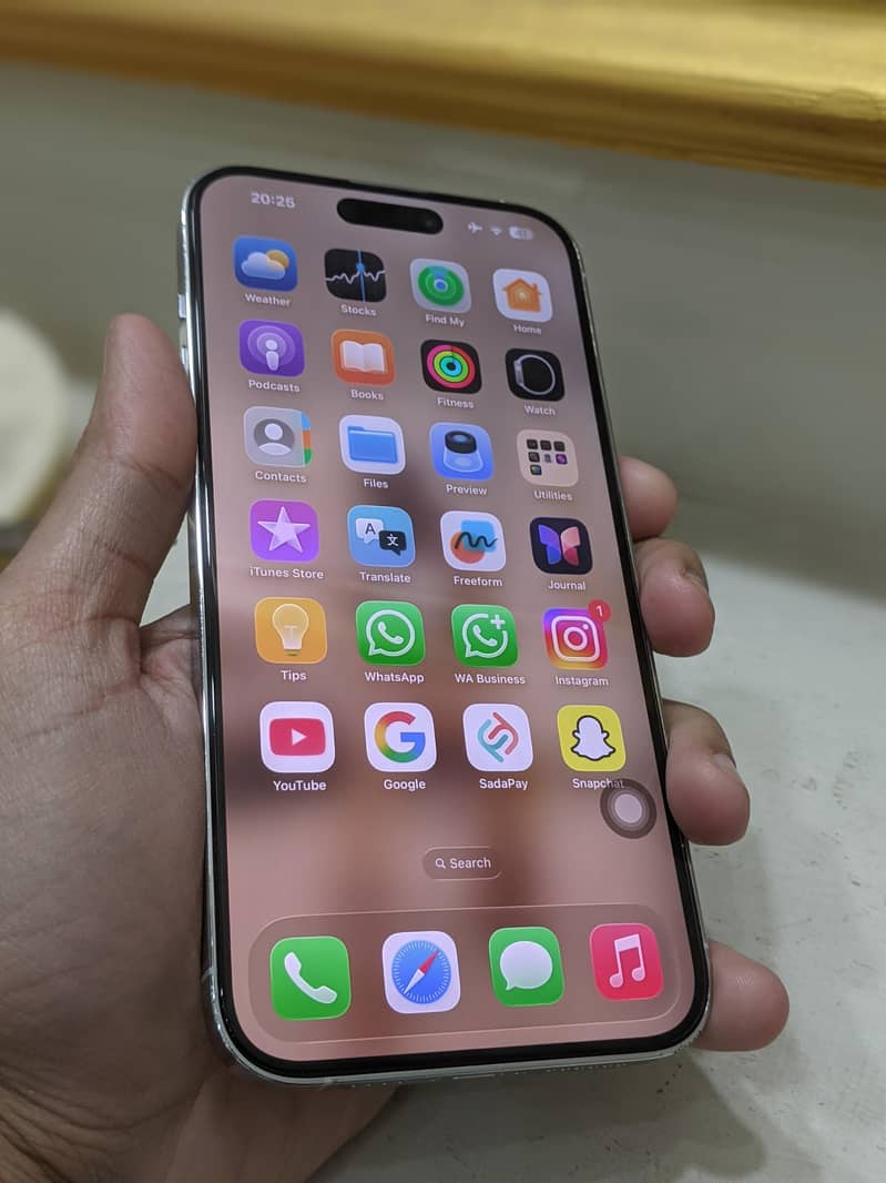 Iphone 14 pro max. . . 2