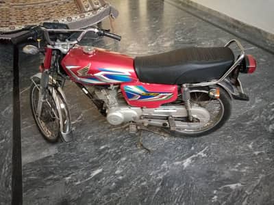 bike for sell CG 125 cc Honda Red colour 2022 model
