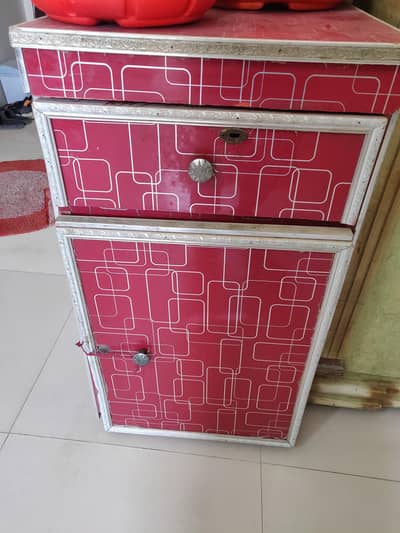 deco wooden bed set Almari singhar table