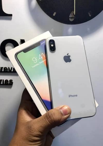 iPhone X with full box for sale me