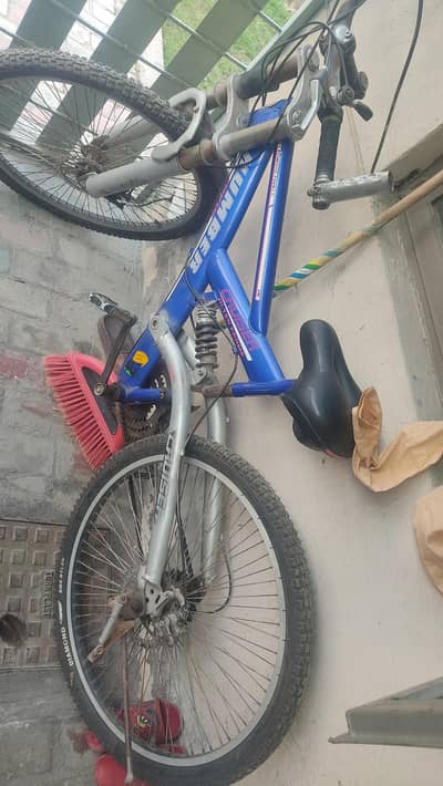 Full Size Gear Bicycle for Sale – Good Condition