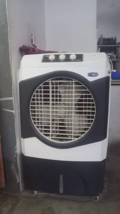 The Super Asia's  @ir ©ooler