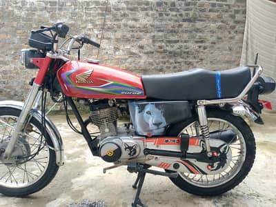 honda 125 CG WhatsApp number 0327=89=31=831
