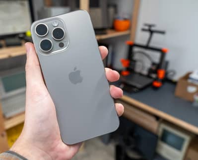 iphone  15 pro max Titanium