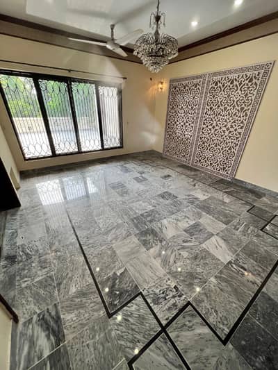 1KANAL UPPER PORTION IN DHA PAHSE 3