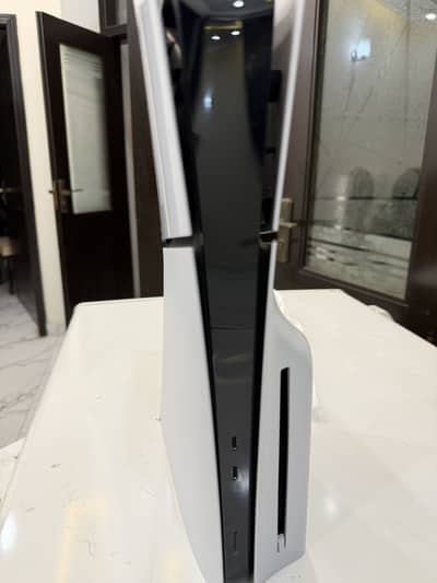 PlayStation 5 1TB disc Edition