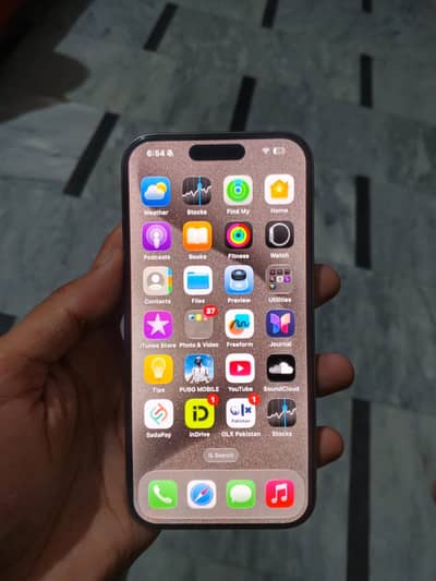 Iphone 15 pro factory unlock