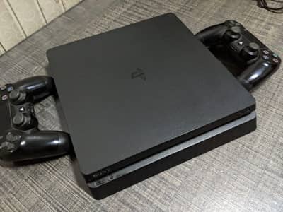 Playstation 4 slim 500gb jailbreak 2 controllers