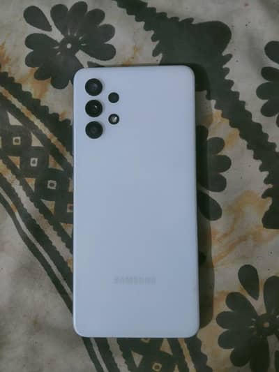 SAMSUNG A32