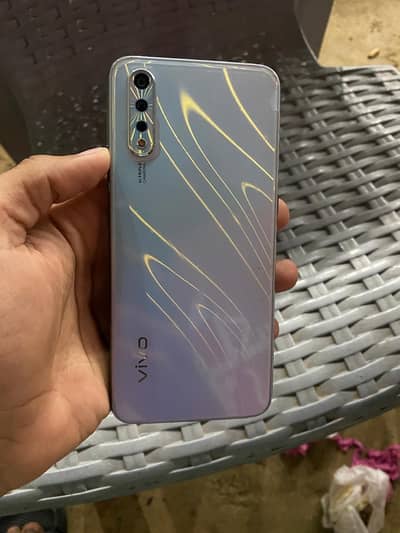 vivo s1