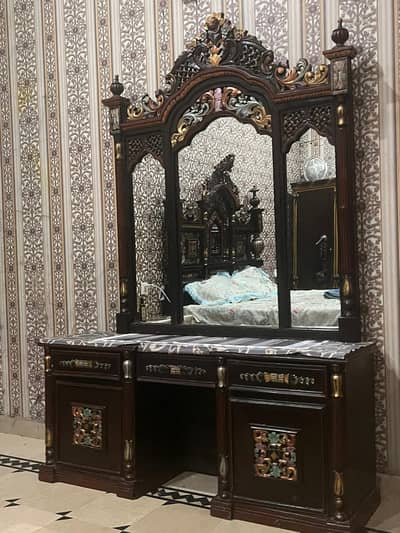 Mirror big and large 10/8 all wooden handmade so heave good quality