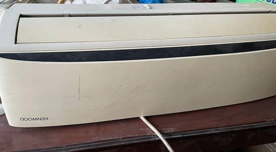 2 Air conditioners for sale  on urgent basis