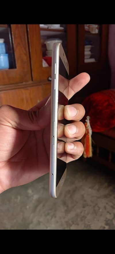 Samsung j7 Pro 1 SIM pta