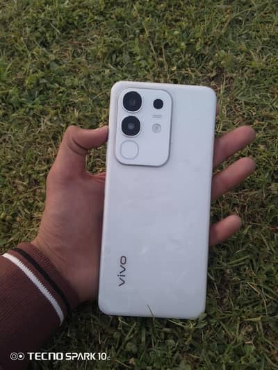 Vivo Y29