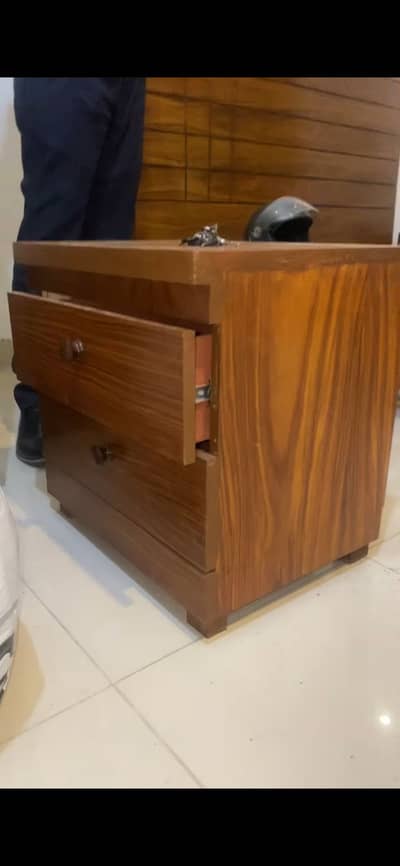 Double bed with 2 side tables and mattress