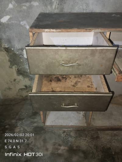 1 ADAT mobile repairing counter