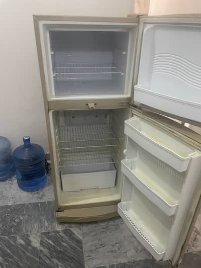 Refrigerator for sale in good condition