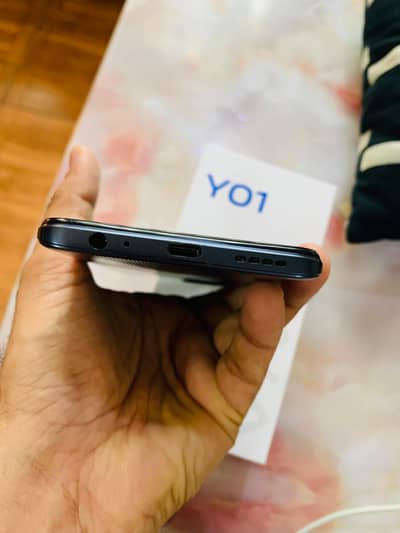 Vivo Y01