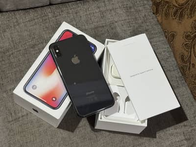 iPhone x Pta Approved with Box / Battery Change 64gb.
