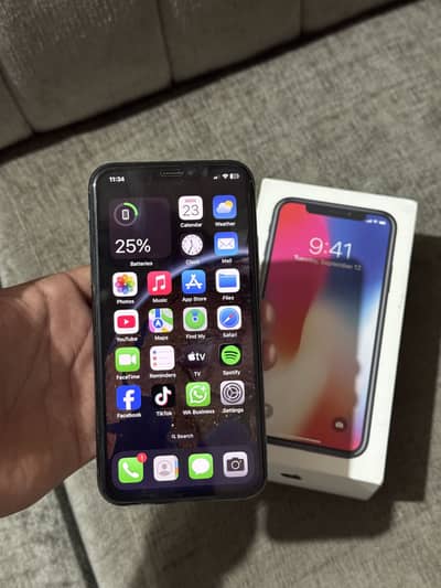 iPhone x Pta Approved with Box / Battery Change 64gb.