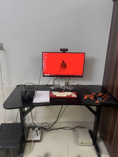 Complete gaming pc and setup ( i7 4790, rx 590 8gb, 16gb ram, 128 ssd)