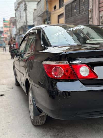 1850000 gari buhat achi ha good condition 2008model ha