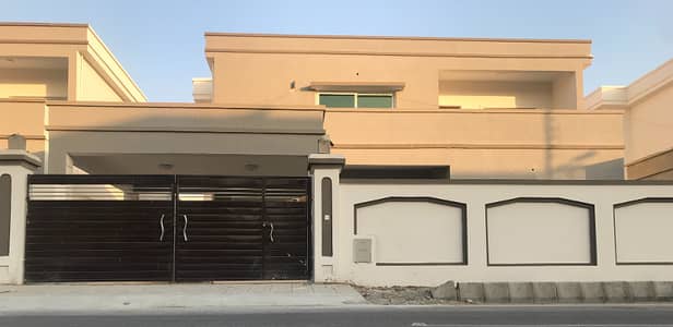 WELL MAINTAINED HOUSE WEST OPEN