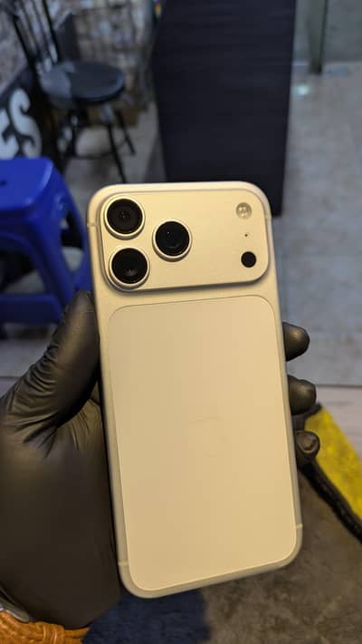 iPhone 17 Pro Max 256GB Factory Unlocked