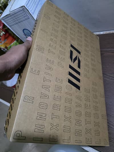 MSI katana 15HX Core i9 QHD RTX 5070 32/1Tb box pack usa import