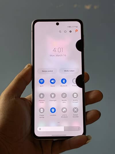 z flip 3 Read add carefully