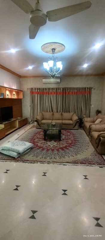 2 Kanal Furnished Upper Portion 3 Beds Dd Tvl Kitchen Store Room For Rent