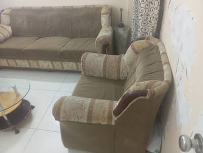 5 Seater Sofa Set with Center Table
