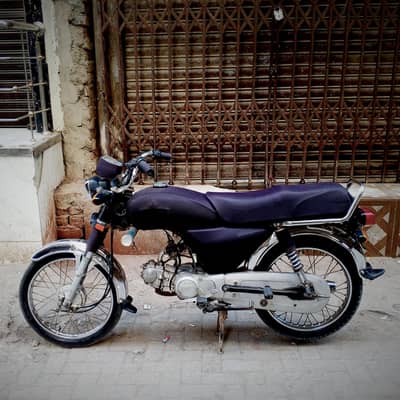 Best Condition Cd 70CC One Hand Bike