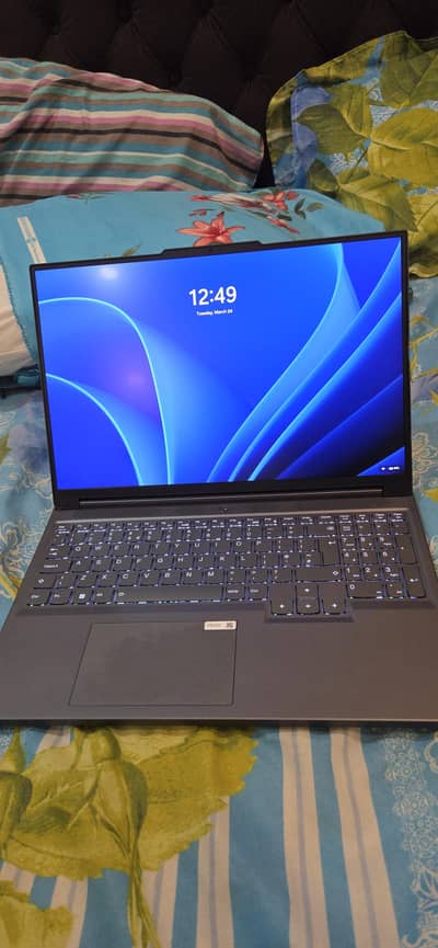 Lenovo Legion Slim Ryzen 7 7840HS RTX 4060 Gaming Laptop