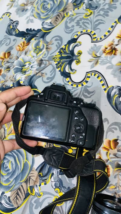 Nikon D3500 DSLR Camera – Excellent Condition (Home Use)
