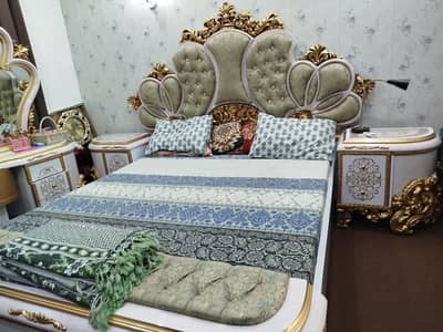 white gold luxury bedroom set - king bed + vanity+ chair .