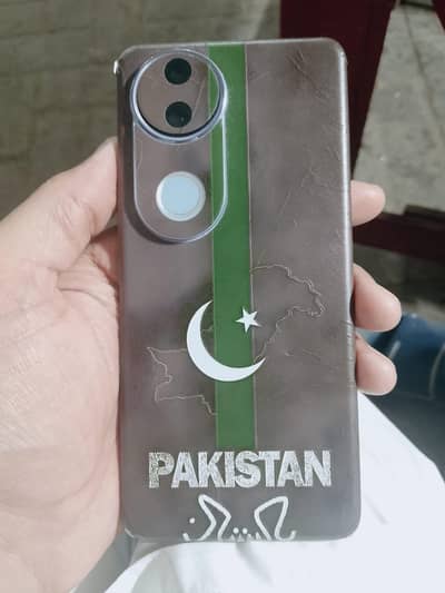 VIVO V50 5G (02xMonths Warranty Remaining)