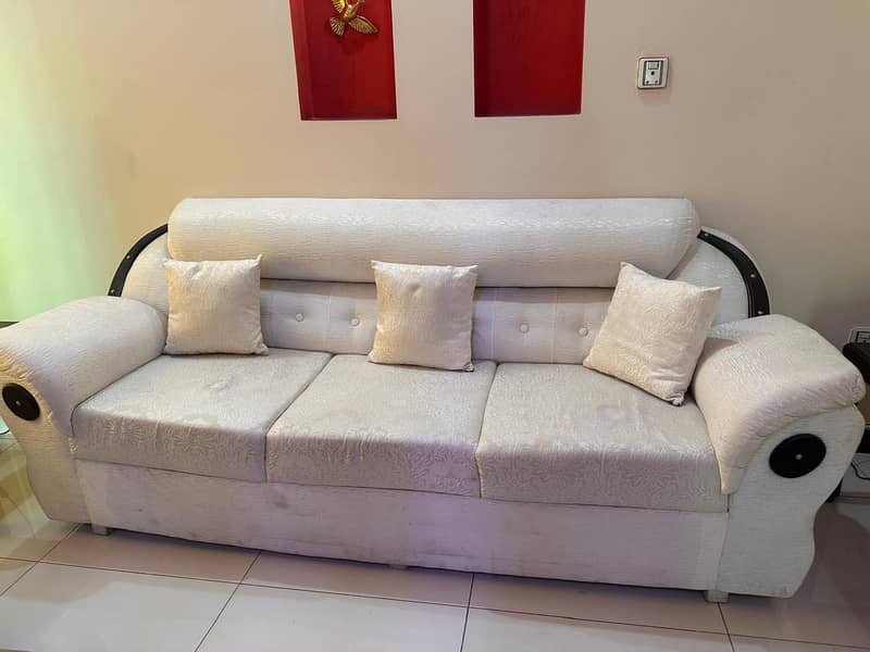 Sofa set available 1