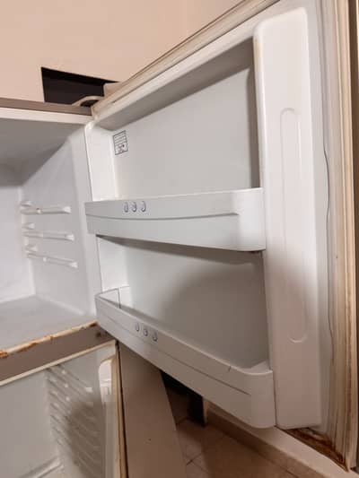 Refrigerator For Sale