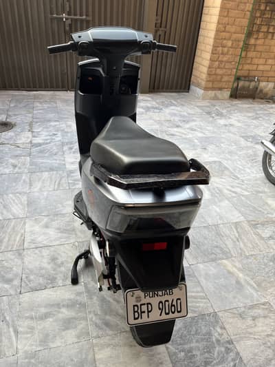 Crown benling ev scooter for sale 10/9
