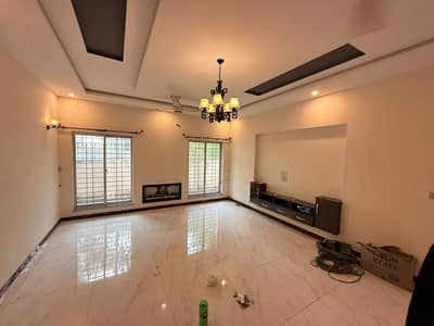 12 Marla Semi-Commercial House For Rent In Gulberg Ideal For Silent Office Prime Location Wide Parking Reasonable Rent