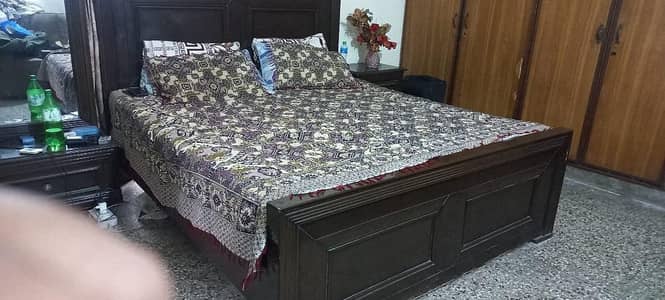 New bed set sale. completely wood. urgent sale bed set