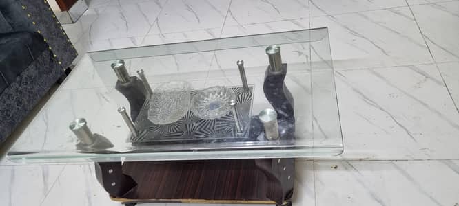 CENTER TABLE EDGE GLASS GUD CONDITION 03261271600