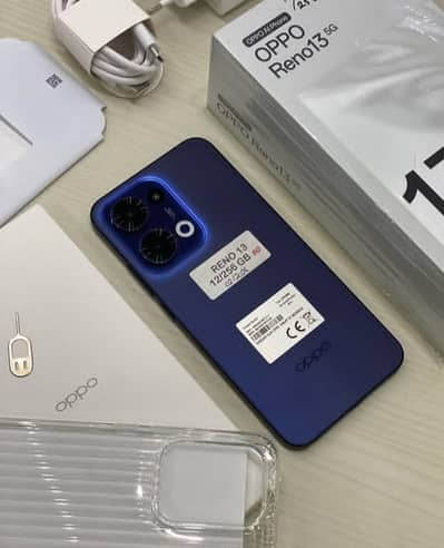 Oppo Reno 13 | 12/256 GB | 5G | Box Pack